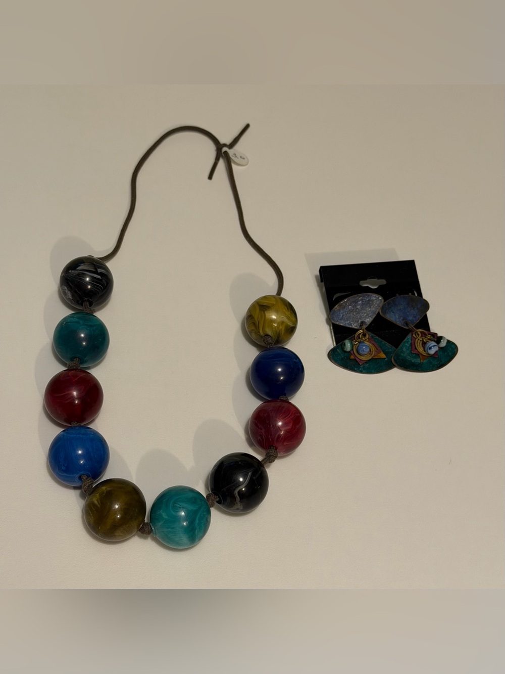 Vtg 80’s Chunky Resin Marbled Bead Statement Necklace & Mixed Fan Drop Earrings
